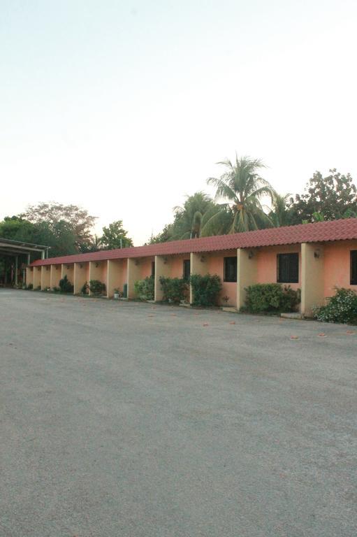 Hotel Puuc Oxkutzcab エクステリア 写真